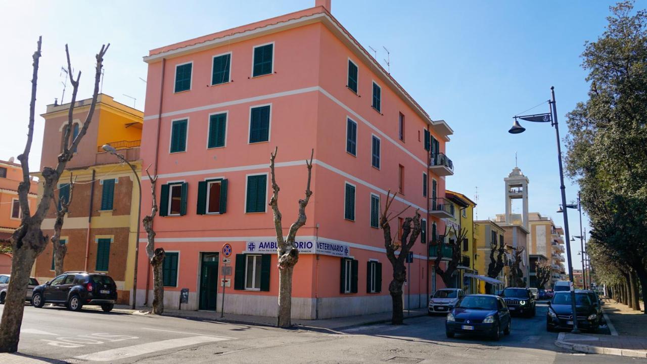 Lighthouse Ladispoli Al Mare Apartment Exterior photo